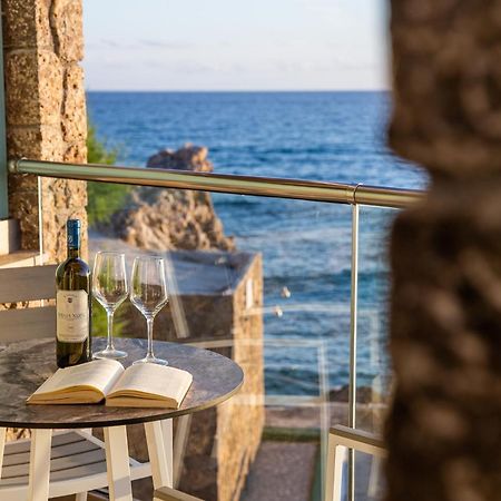 Black Rocks Family, Luxury Seafront Beach Maisonette Agios Gordios  Ngoại thất bức ảnh