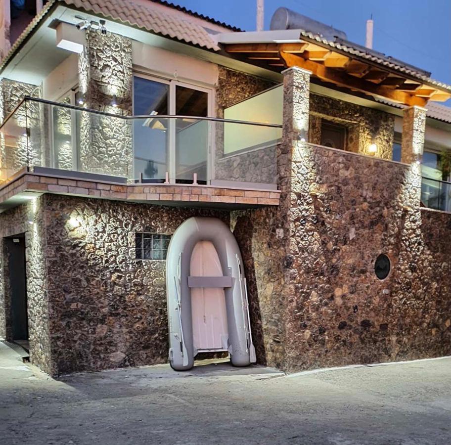 Black Rocks Family, Luxury Seafront Beach Maisonette Agios Gordios  Ngoại thất bức ảnh