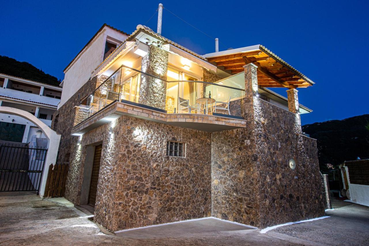 Black Rocks Family, Luxury Seafront Beach Maisonette Agios Gordios  Ngoại thất bức ảnh