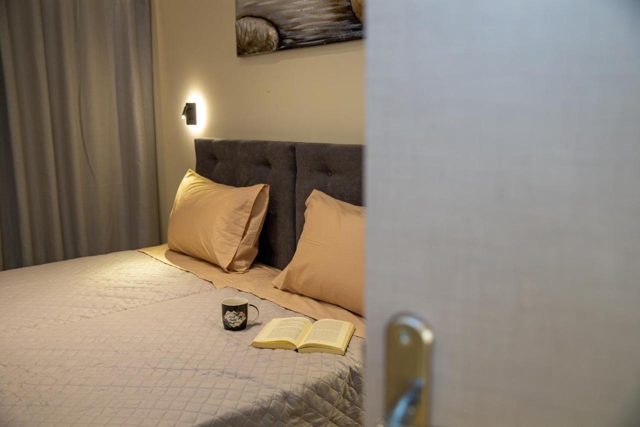 Black Rocks Family, Luxury Seafront Beach Maisonette Agios Gordios  Ngoại thất bức ảnh