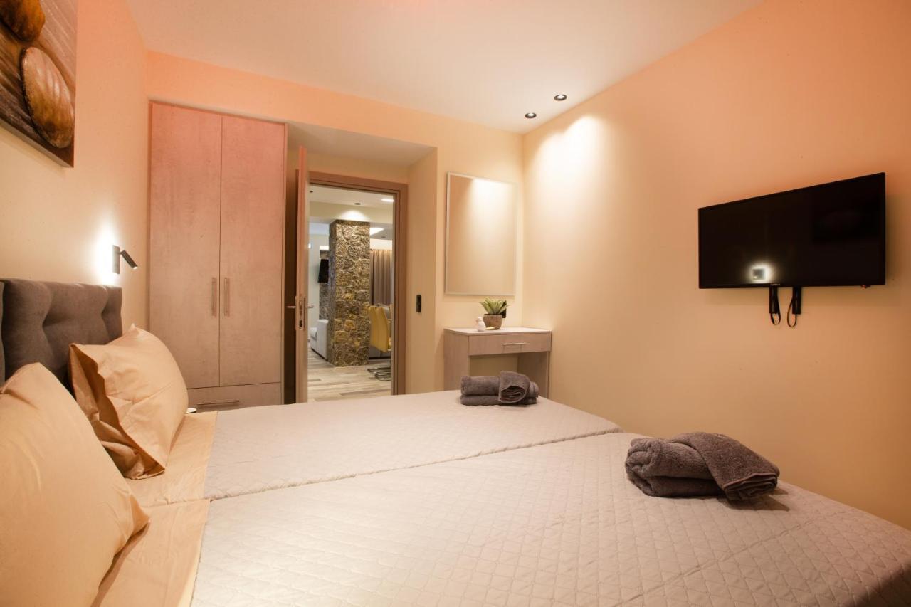 Black Rocks Family, Luxury Seafront Beach Maisonette Agios Gordios  Ngoại thất bức ảnh