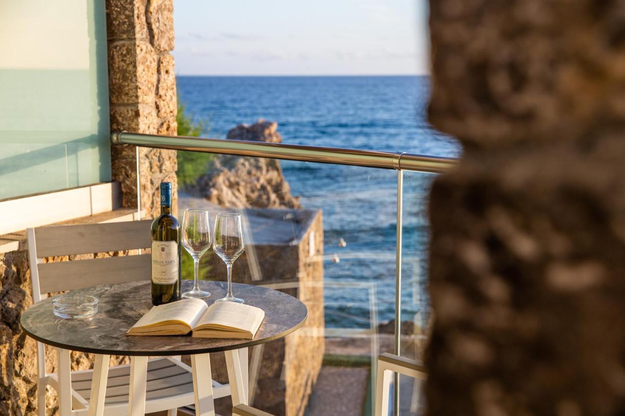 Black Rocks Family, Luxury Seafront Beach Maisonette Agios Gordios  Ngoại thất bức ảnh