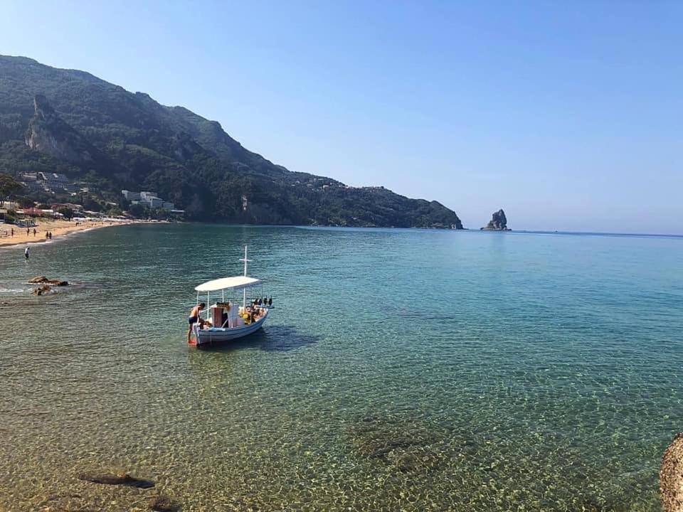 Black Rocks Family, Luxury Seafront Beach Maisonette Agios Gordios  Ngoại thất bức ảnh