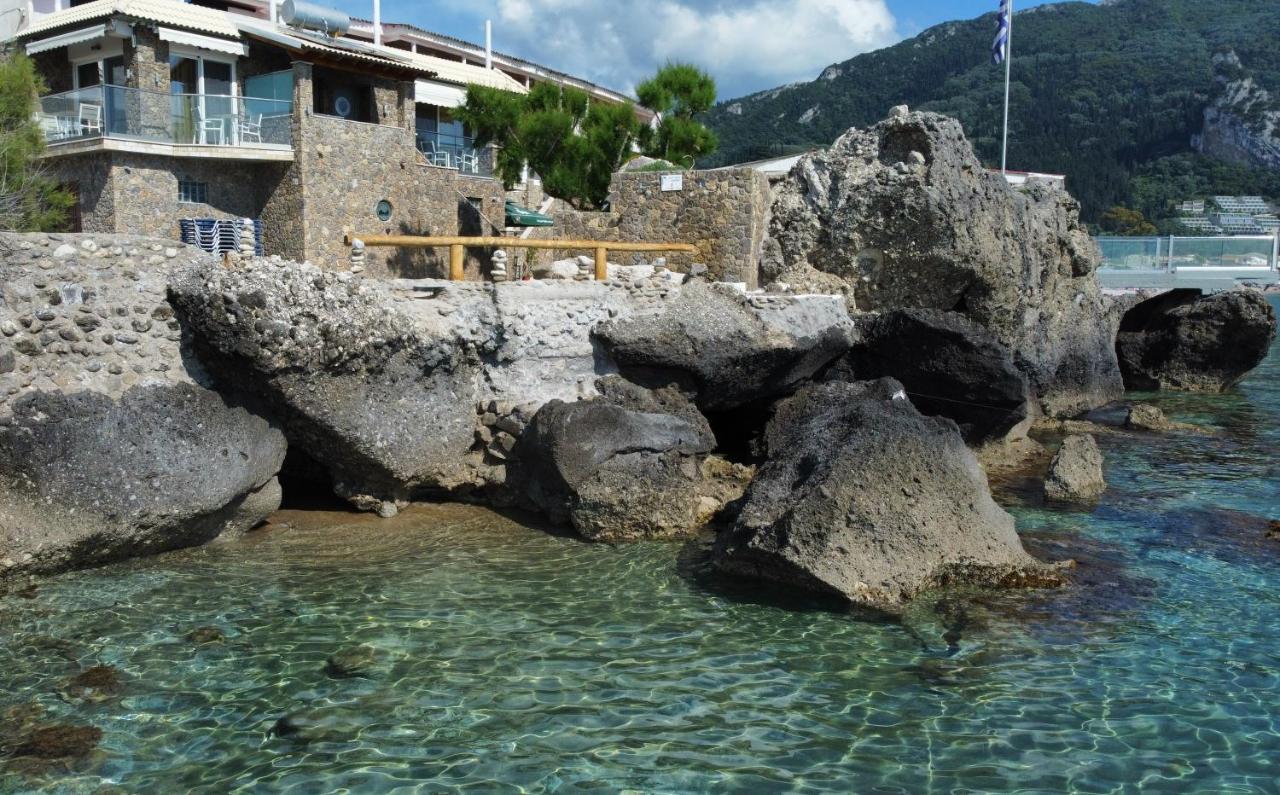 Black Rocks Family, Luxury Seafront Beach Maisonette Agios Gordios  Ngoại thất bức ảnh